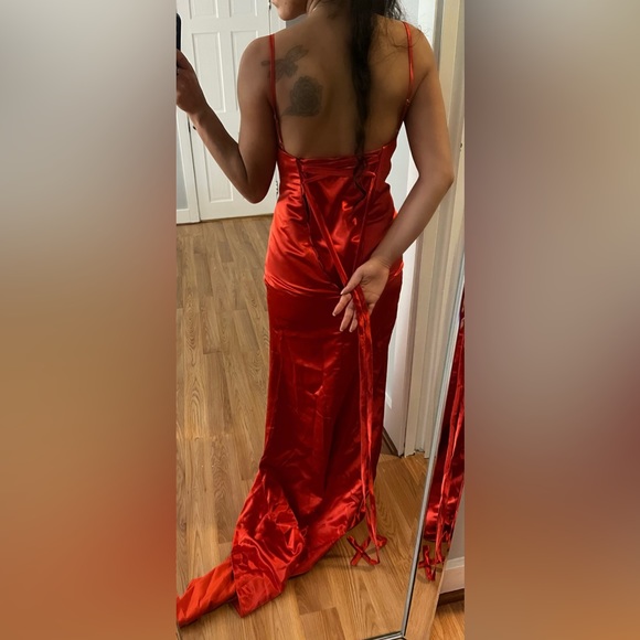 Red Dress - Picture 2 of 2